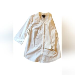 NEW - White Liz Claiborne Button up quarter sleeve